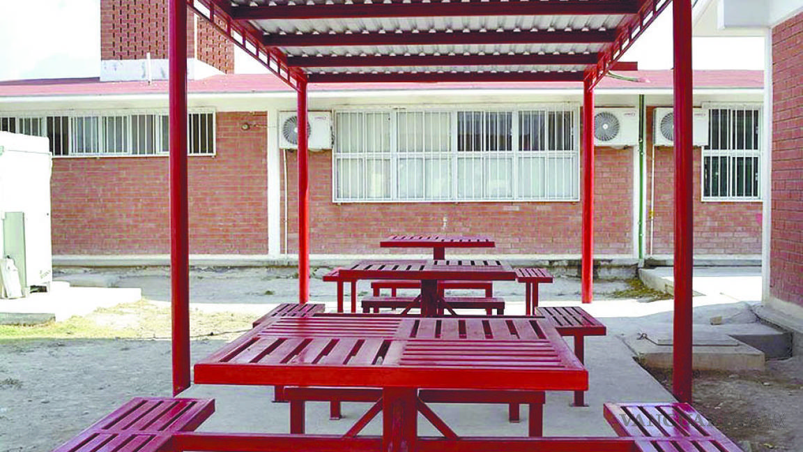 Premiarán a escuelas con techos en Coahuila