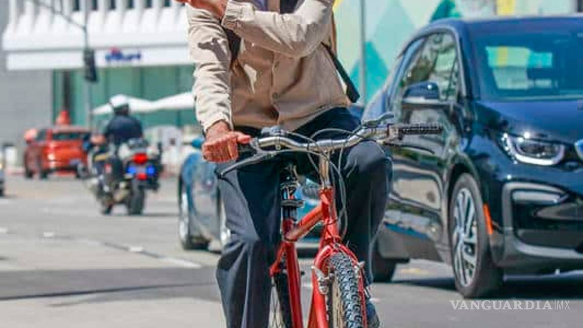 $!De actor a valet parking, Eugenio Derbez cambia de profesión para su nueva película en LA