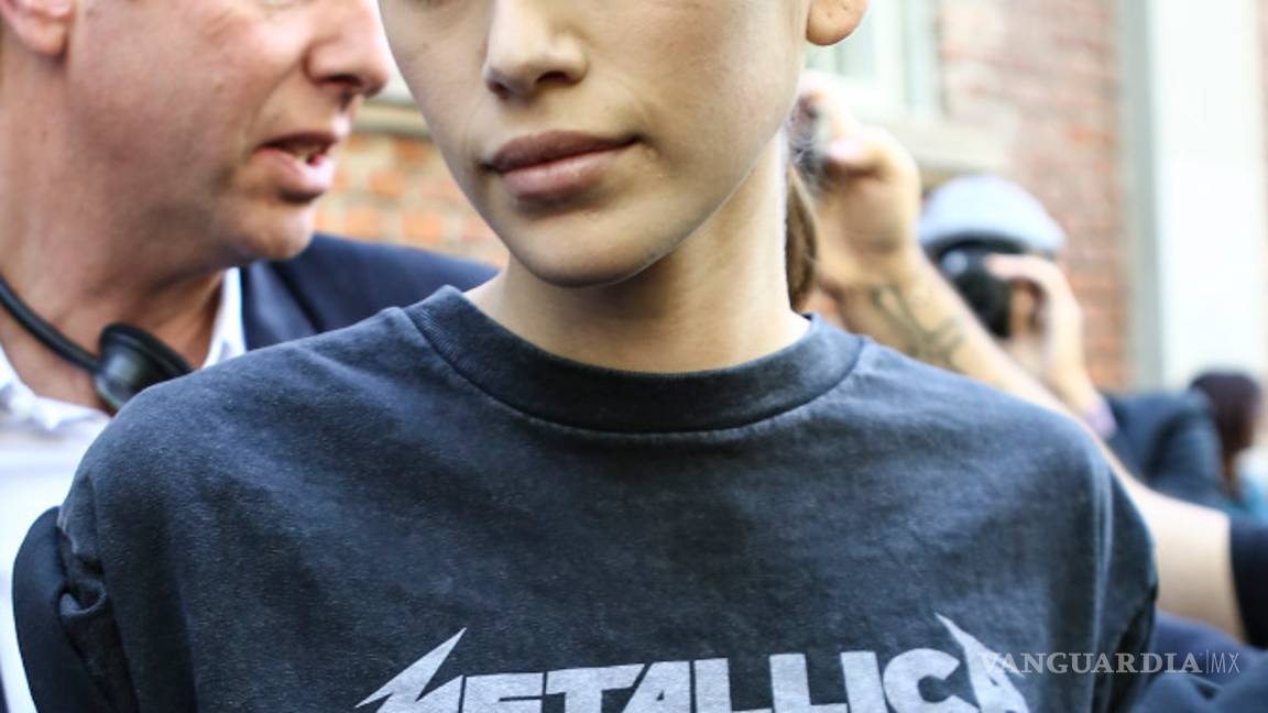 $!Fanáticos se preocupan por la delgadez de la hija de Cindy Crawford