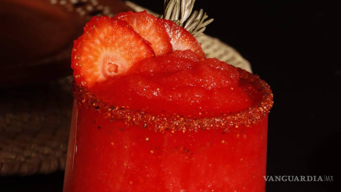 $!La chef Ivonne Orozco comparte su mensaje de amor y amistad a través de exquisitos platillos, destacando la importancia de la diversidad culinaria en San Valentín.