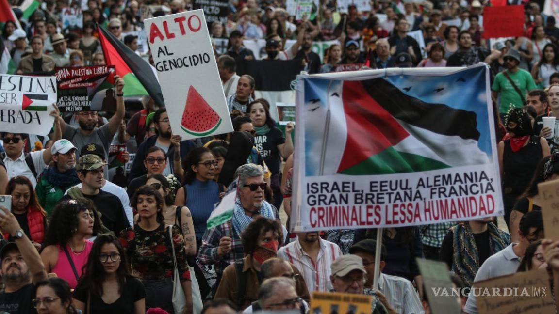 $!Entre las consignas que gritaban las personas se pudo escuchar “Netanyahu, fascista. Tú eres el terrorista”.