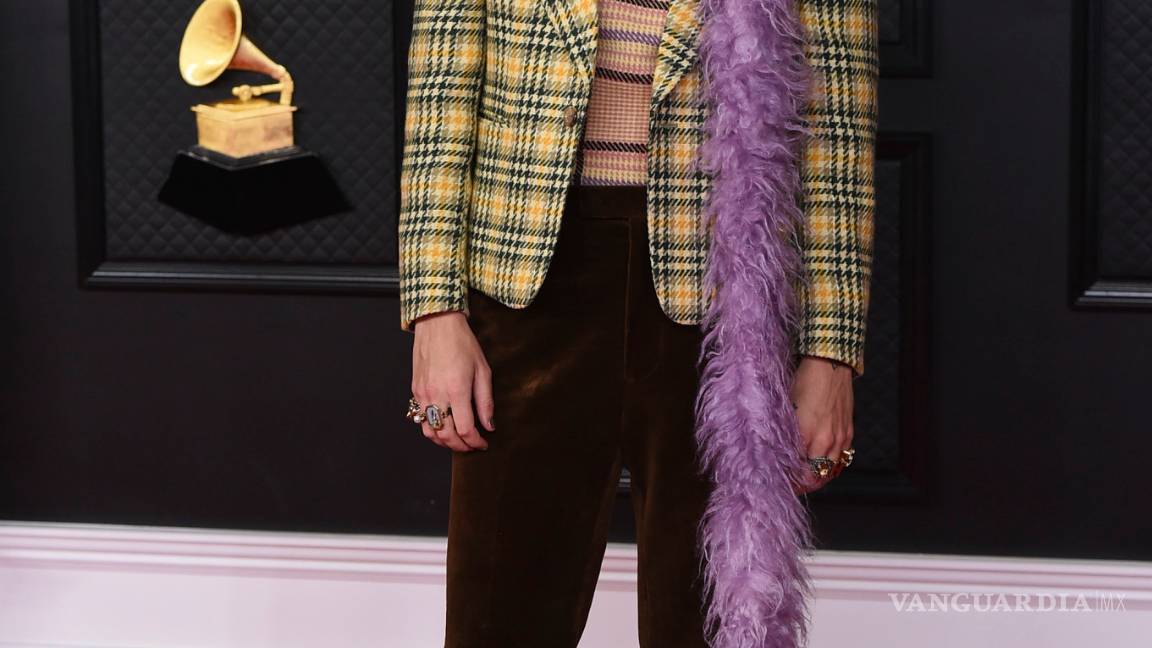 $!¿De vuelta a la normalidad? En los Grammy los artistas se animan a salir a la Alfombra Roja