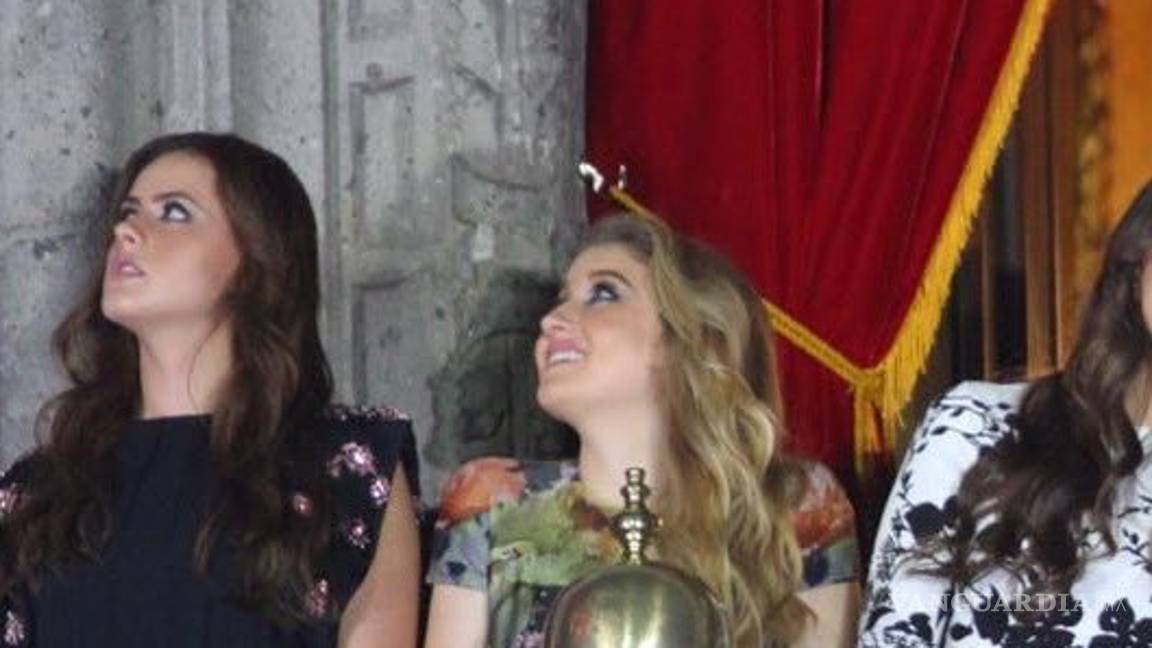 $!Los costosos trajes de las hijas de EPN en 'El Grito' de Independencia