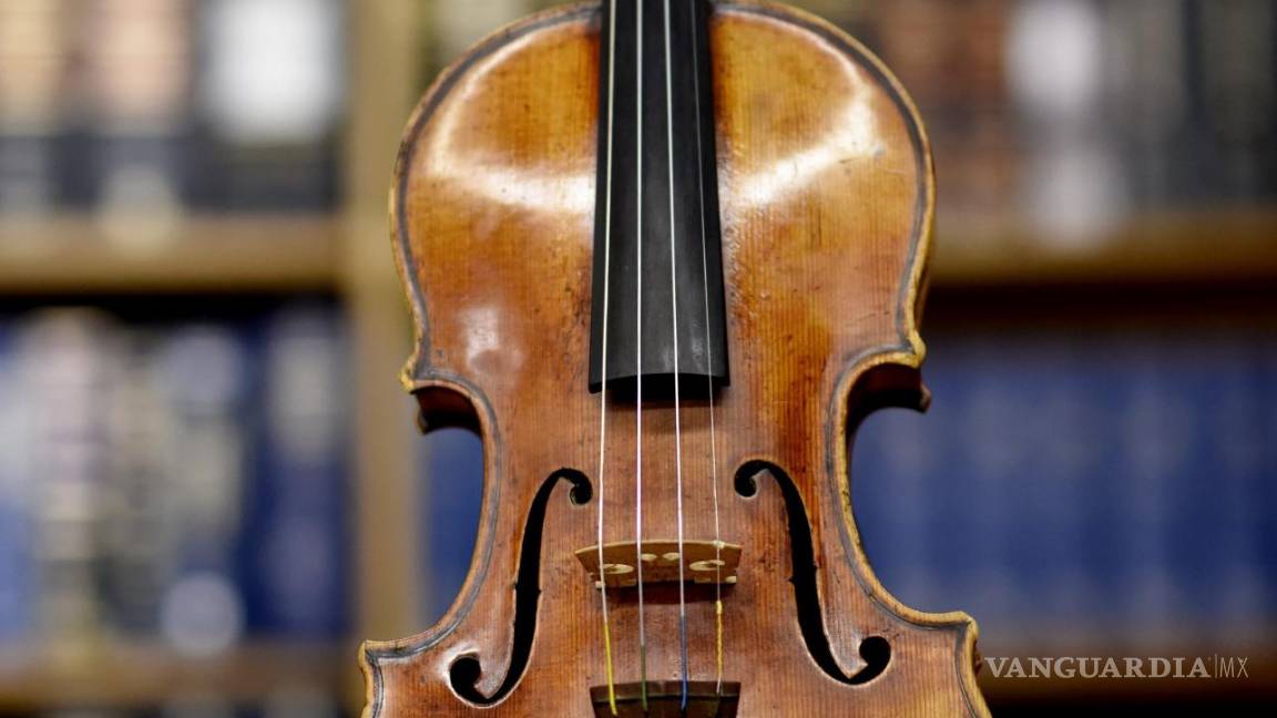 $!Antonio Stradivari (1644 - 1737) y otros fabricantes utilizaron la única madera disponible de los árboles que crecieron durante esa era.