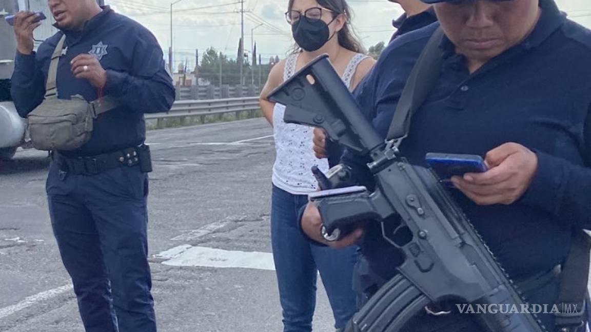 Detuvieron a Estefanía Veloz en Puebla; ella acusa amenazas de policías