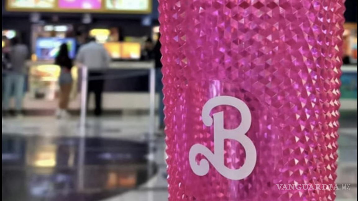 $!El vaso de Barbie de Cinépolis tenía un precio de 220 pesos y se puede encontrar en redes por casi 3 mil pesos.