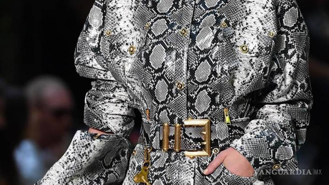 $!Prada propone bermudas y gorros de montaña para su verano frío y remoto