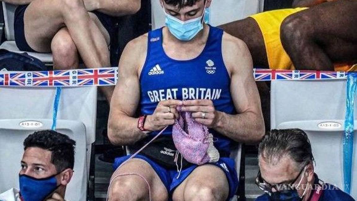 $!Tom Daley, el clavadista que puso en alto al tejido