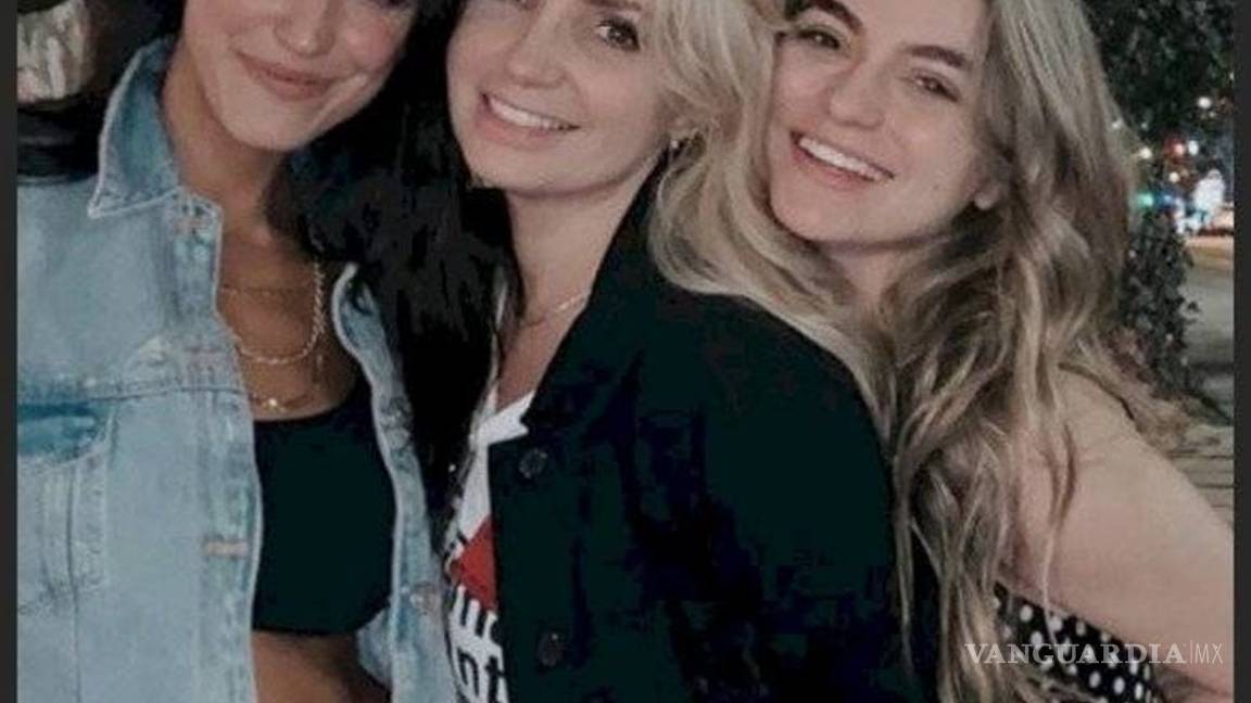 $!¿Angélica Rivera le robó el look a Tania Ruiz?