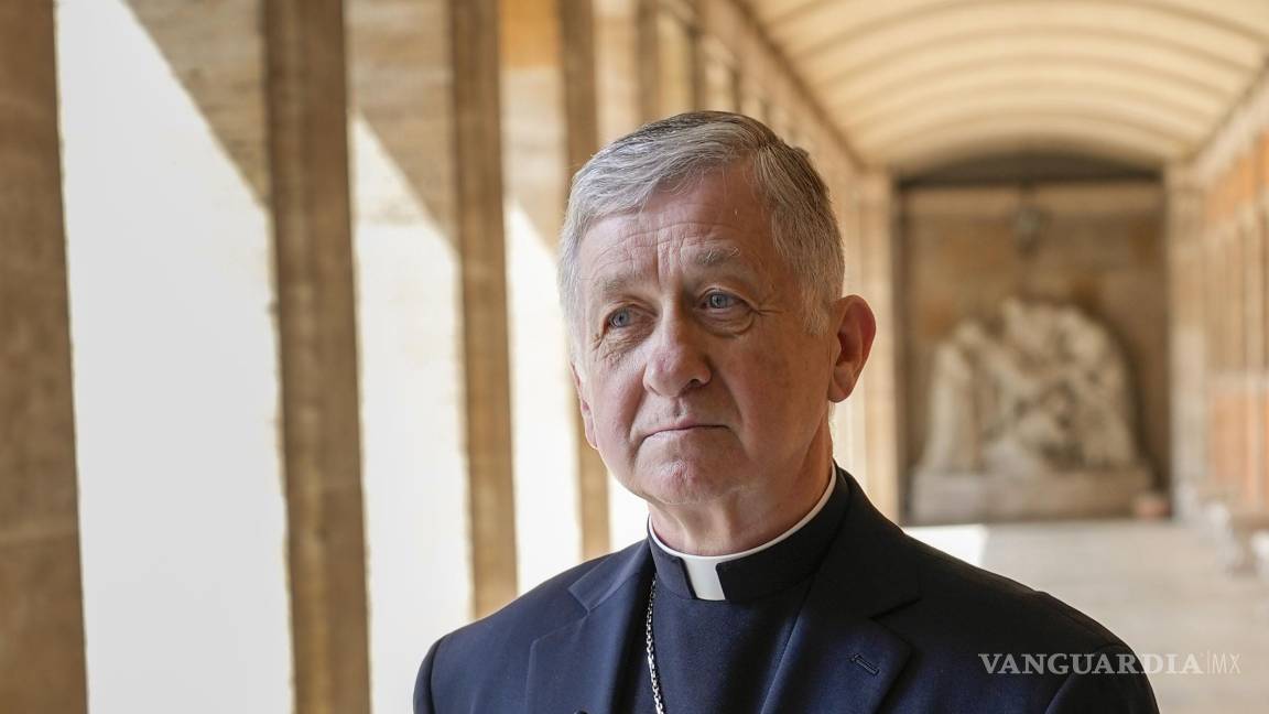$!El cardenal Blase Cupich, arzobispo de Chicago, habla en una entrevista en Roma, el 25 de mayo de 2023.