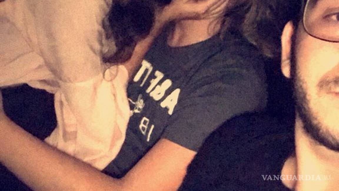 $!La infidelidad de una novia, capturada en una 'selfie'