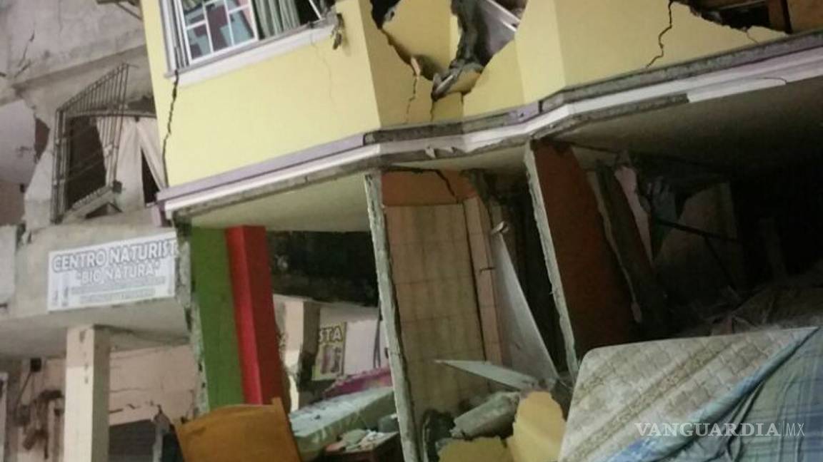 $!Ecuador está de luto ...terremoto mata a 41