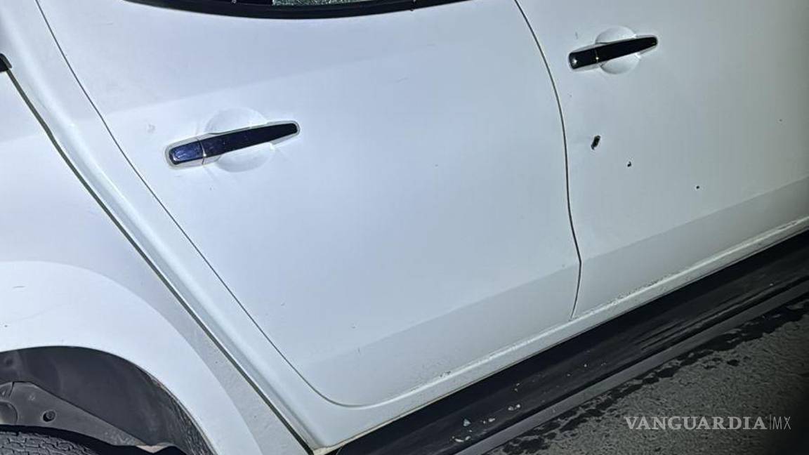 $!Una camioneta fue incautada tras el enfrentamiento entre hombres armados y policías.