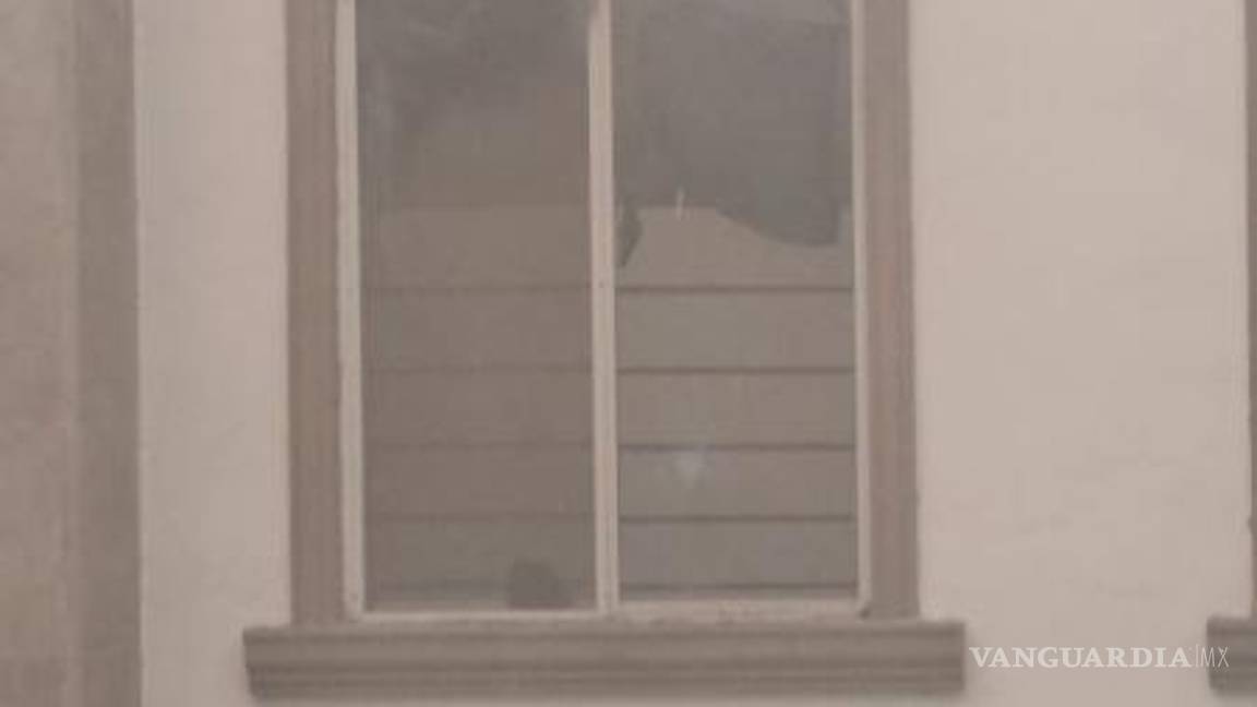 $!Incendio en Facultad de Ingeniería Mecánica de la UANL ocasiona movilización