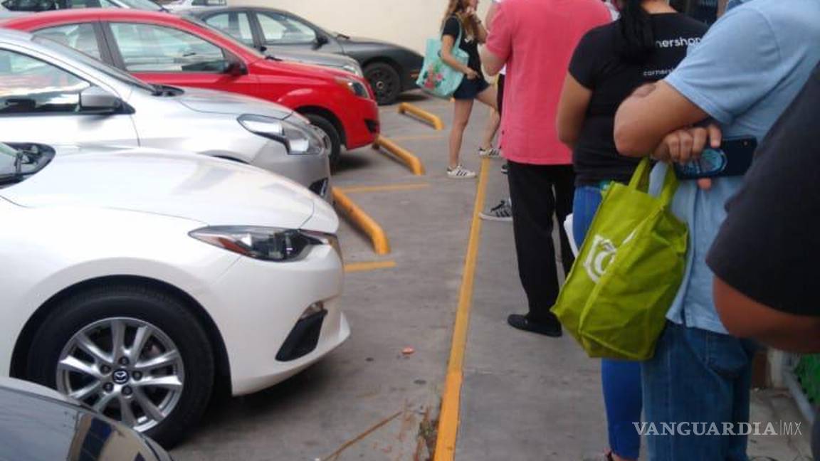 $!Causa 'Bronco' compras de pánico, pero... ¡de cerveza!