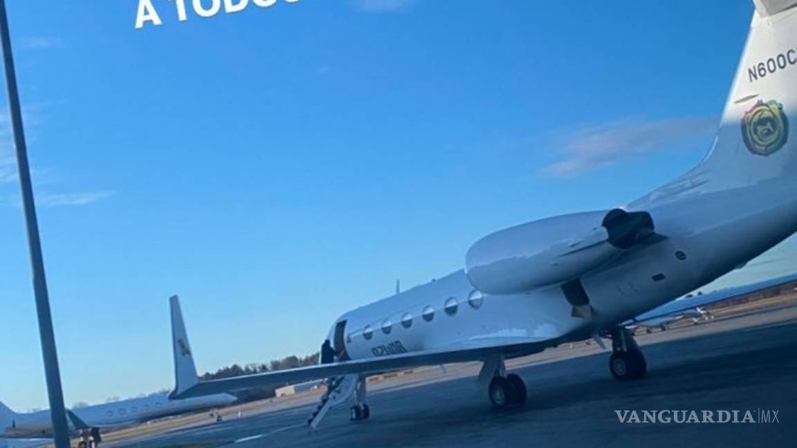 $!Ozuna se regala un avión privado de Navidad