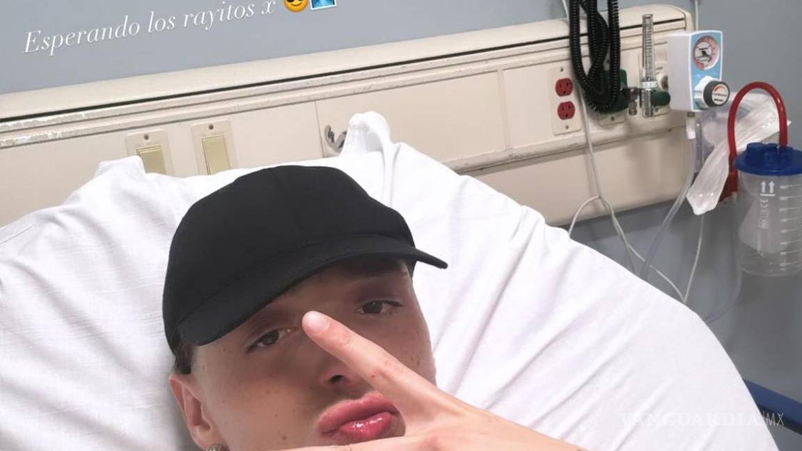 $!Peso Pluma sufre lesión durante concierto en The Governors Ball en NY, ¿Qué le pasó? (VIDEO)