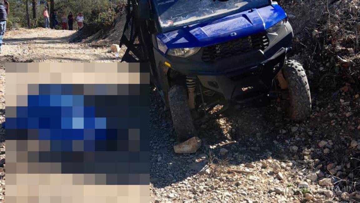 Mujer muere en volcadura de razer durante traslado a su trabajo por la Sierra de Arteaga