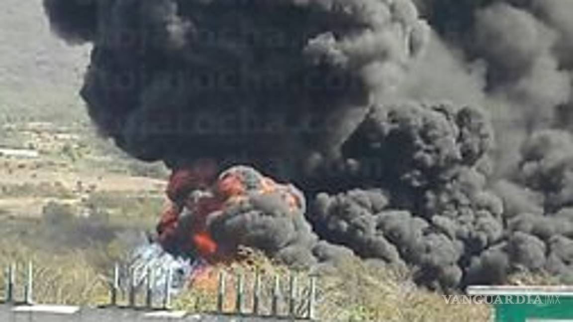 $!Explota ducto de Pemex en zona montañosa de Veracruz; hay un herido