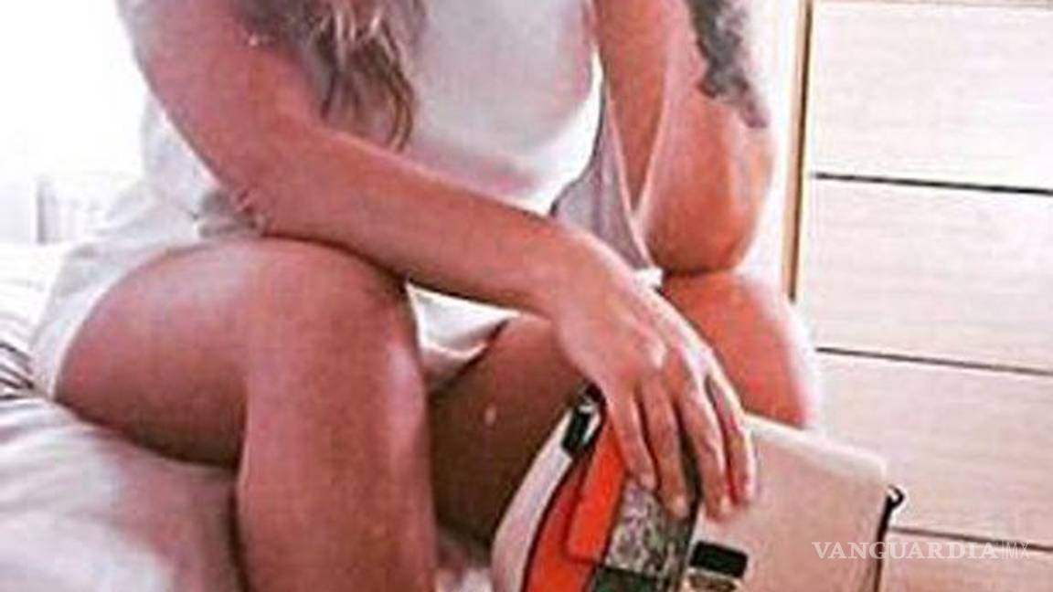 $!Bella maestra es suspendida por publicar una “provocativa” foto en Facebook