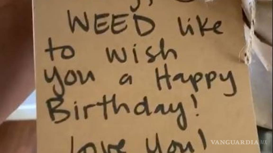 $!Miley envía ramo de marihuana a ex novio de Kaitlynn Carter como regalo de cumpleaños