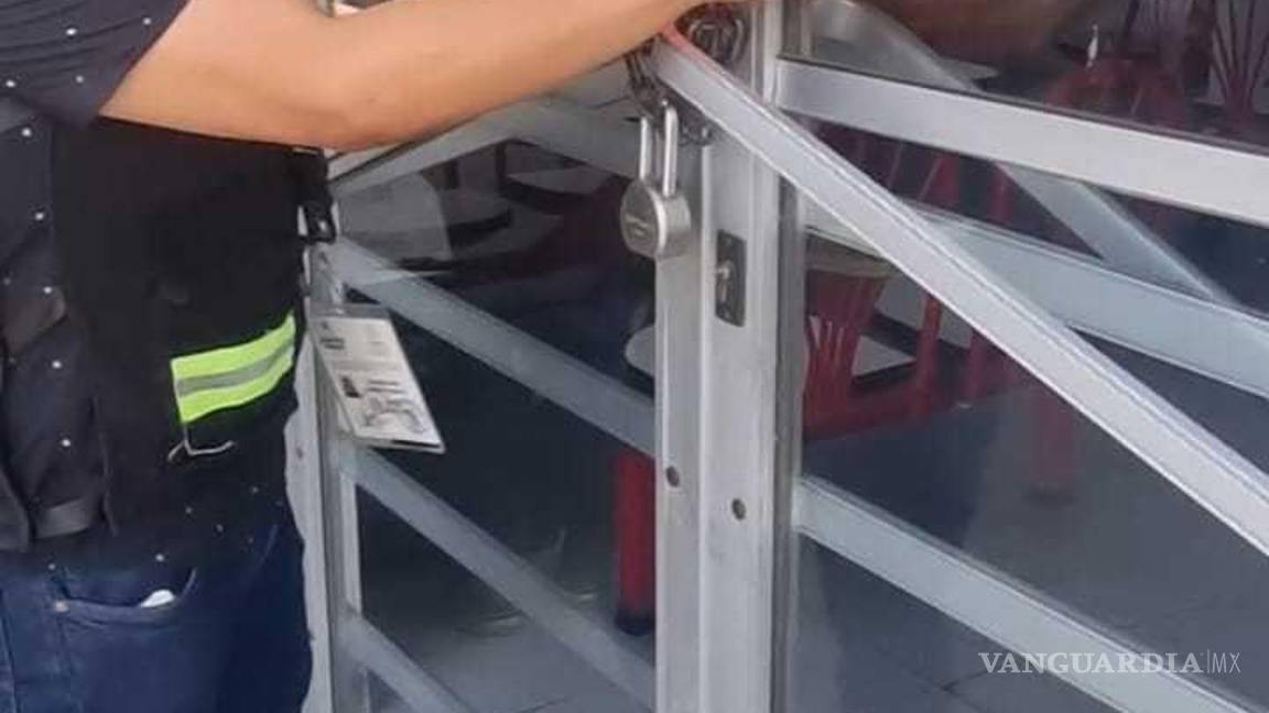 $!El Director de la Dirección de Inspección y Verificación Municipal explicó la gravedad de las condiciones encontradas en los establecimientos clausurados.