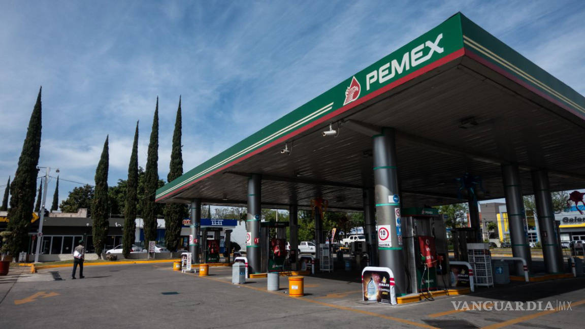 ‘Reservan’ gasolineras de Saltillo combustible a funcionarios, revela monitoreo
