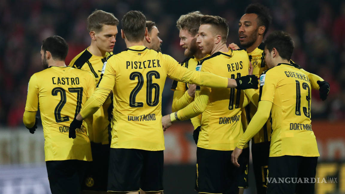 Borussia Dortmund subasta camiseta por el Sismo en México