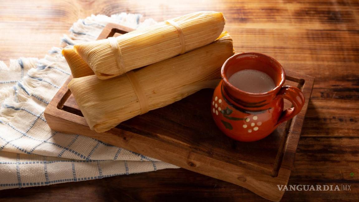 $!La preparación de tamales destacan la influencia de cada región y la riqueza de sus ingredientes locales en cada bocado.
