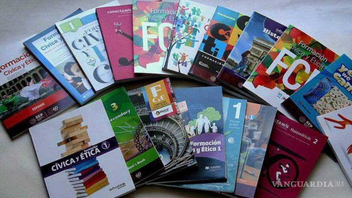 SEP defiende nuevos libros; padres y docentes de Coahuila aseguran que contenido no es apto para alumnos