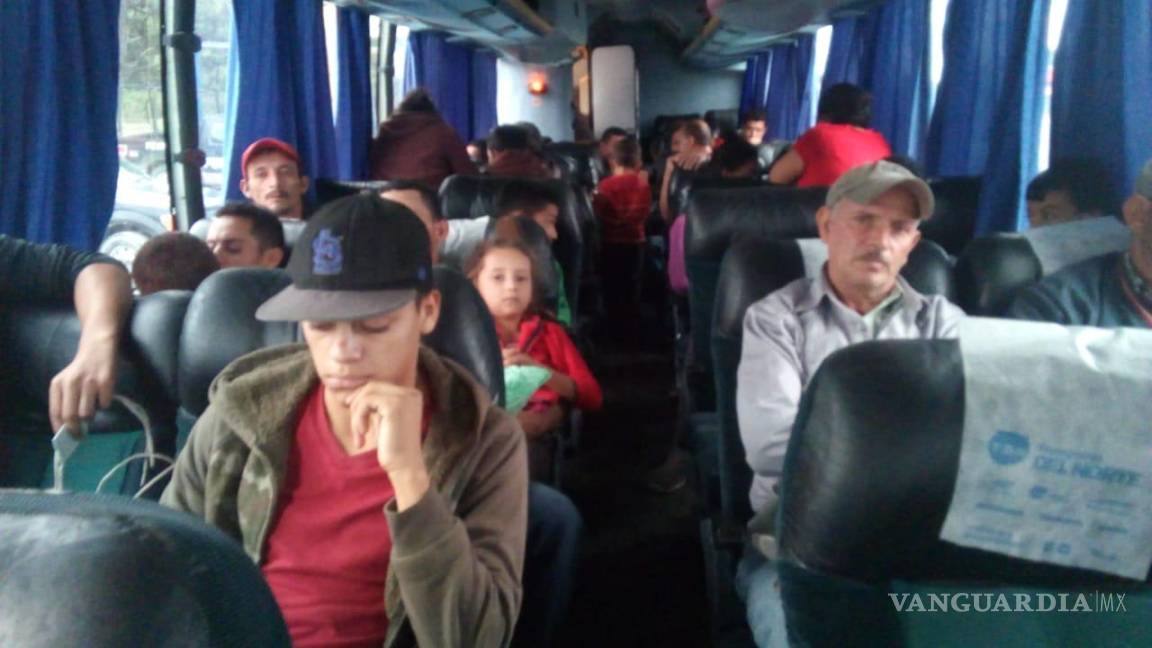 Rescatan a 35 migrantes en Nuevo León; hay 17 menores de edad