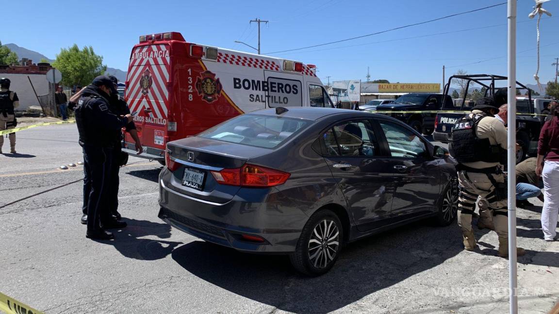 Balean a tres personas afuera del Centro de Convenciones de Saltillo