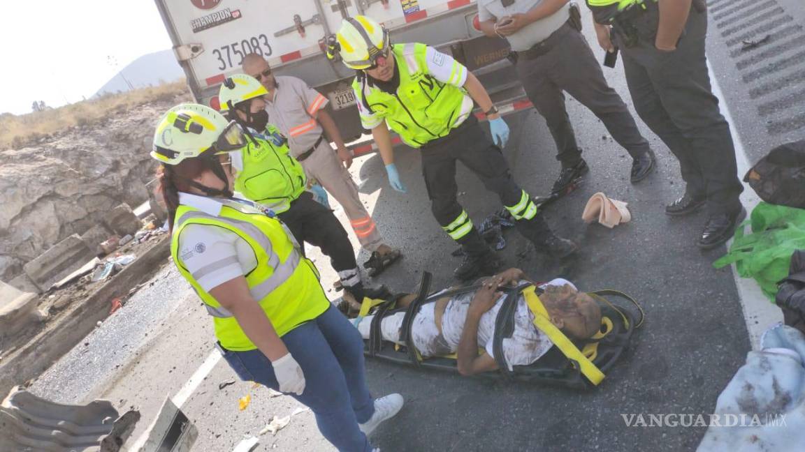 Fallece trailero en hospital de Saltillo; había volcado en ‘Los Chorros’ el pasado martes