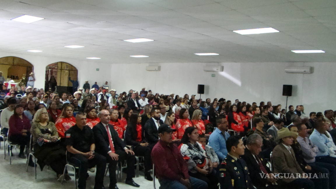 $!Alcaldesa de Ocampo, Coahuila, rinde informe de gobierno