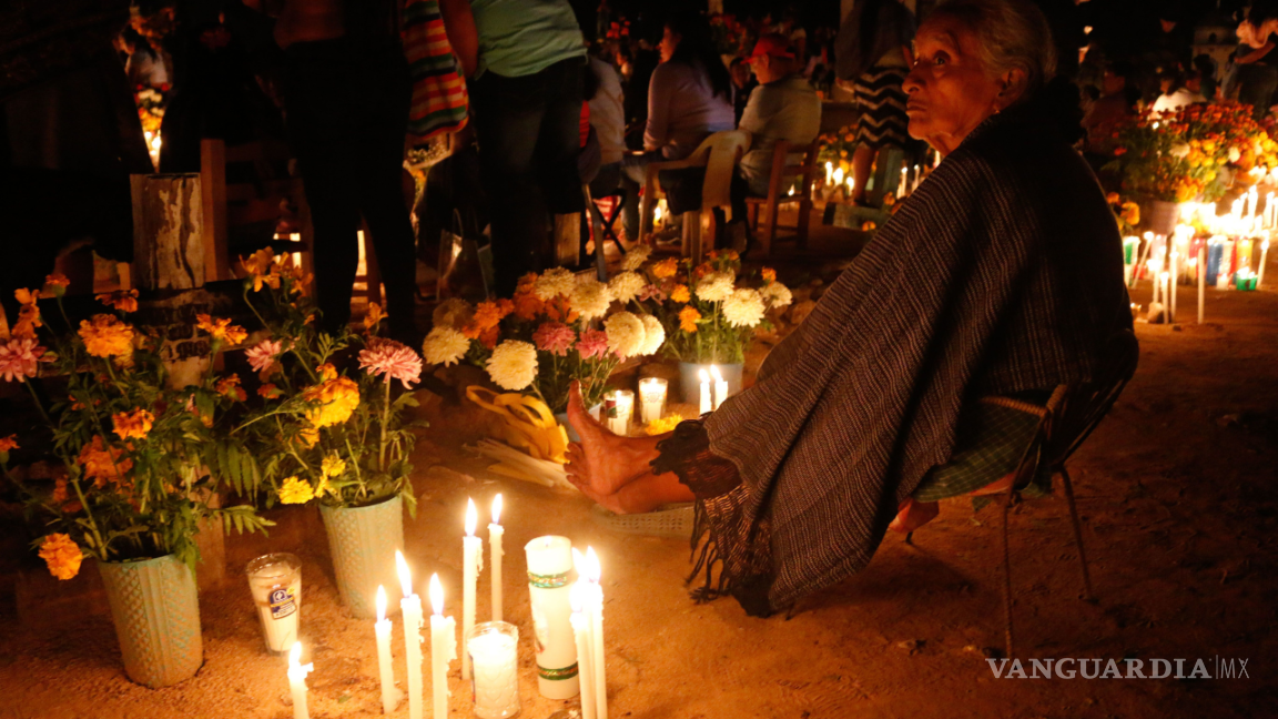 ¿Cuánto debo quitar mi ofrenda de muertos? Esto dicen las tradiciones mexicanas