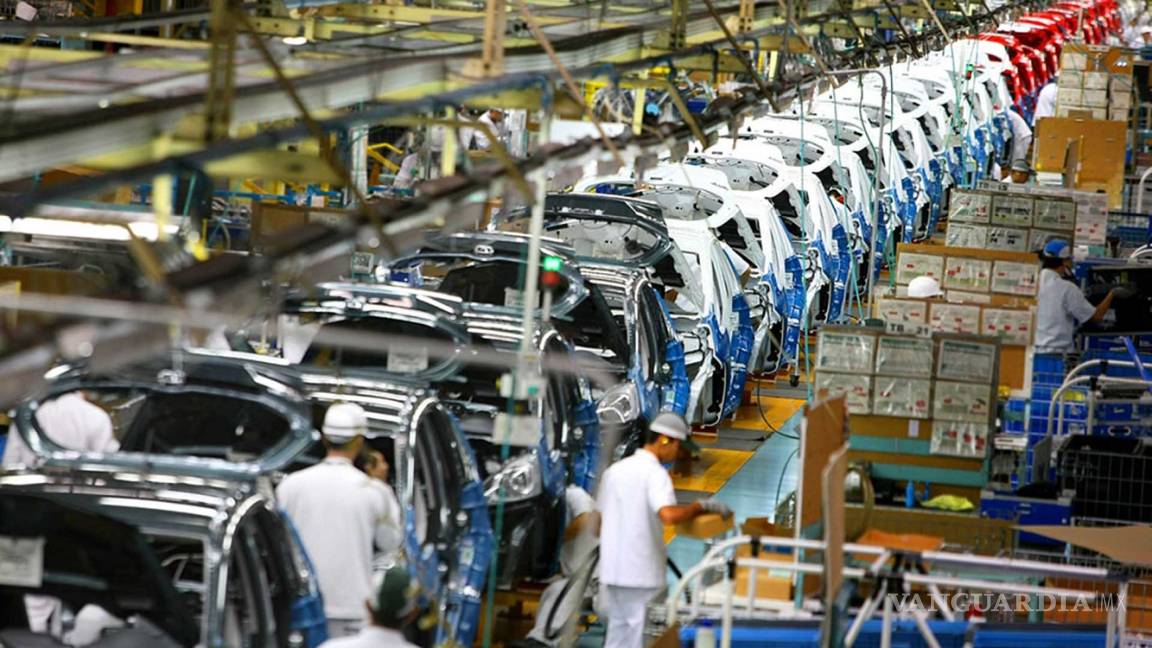 Producción y exportación de autos de México sube en abril, pero ventas registran su peor nivel desde 2015