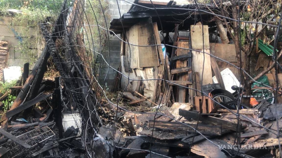 $!Incendio acaba con un tejaban en colonia de Saltillo