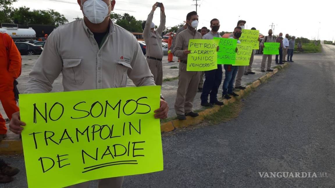 Petroleros 'revientan' protesta de Samuel García en refinería de Cadereyta