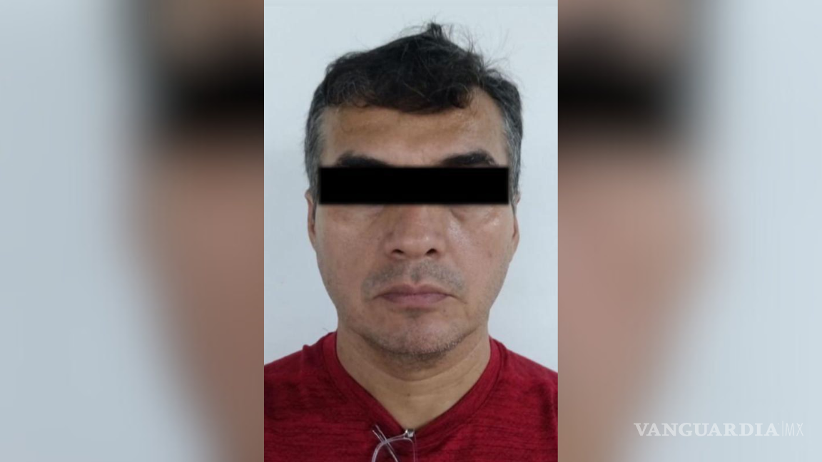 Maestro de natación es detenido acusado de abusar sexualmente de una alumna, en Nuevo León