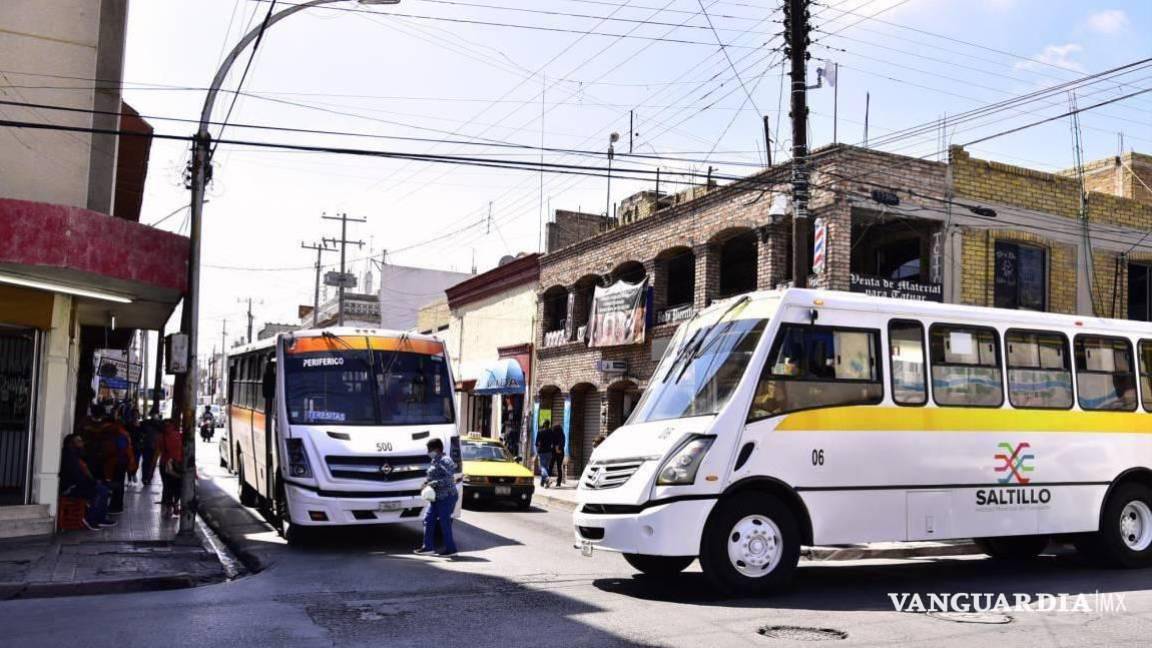 $!Poco a poco, el transporte público ha ido reduciendo el número de unidades que operan.