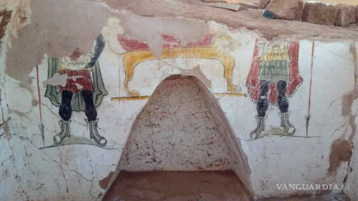 Descubren tumbas de era romana en el desierto de Egipto