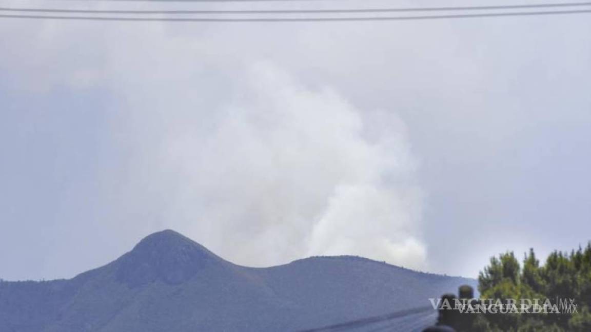 Continúa combate contra incendio en cañón de San Lorenzo de Saltillo; cierran acceso a visitantes el fin de semana