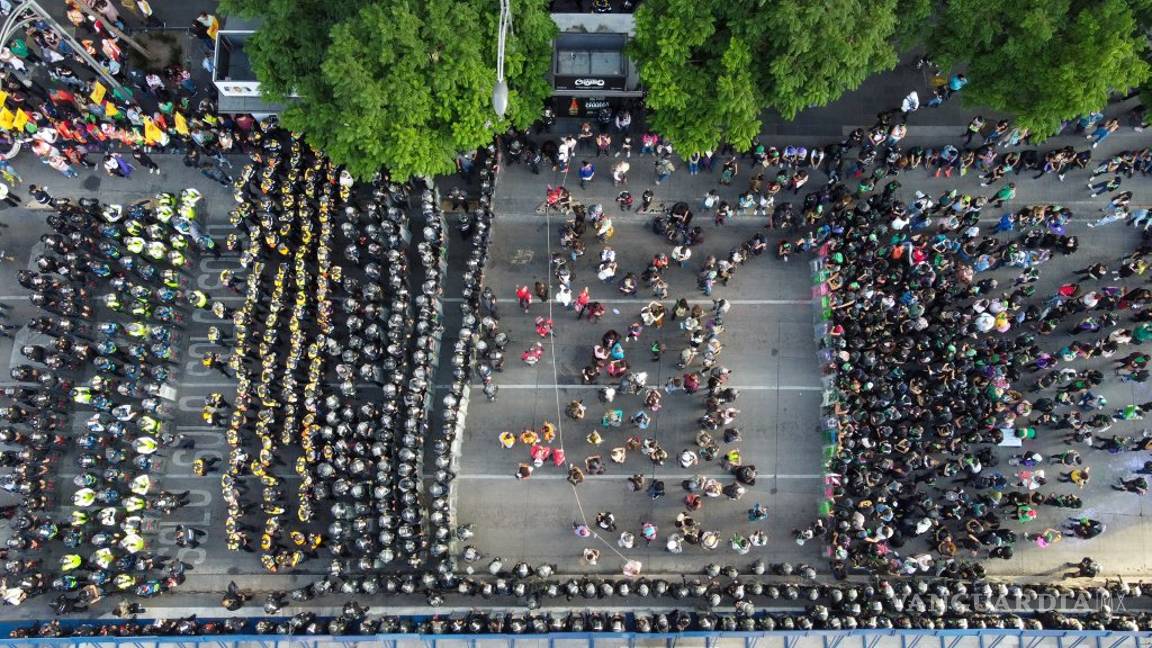 $!Denise Dresser hace el 'oso', comparte 'fake news' para criticar a Sheinbaum y las redes le responden