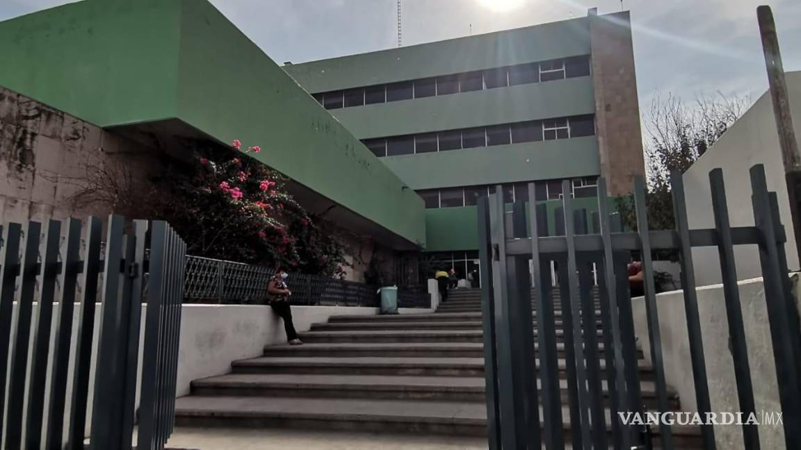 Frontera: portería mal asegurada causa grave lesión a niña de 12 años tras caerle encima