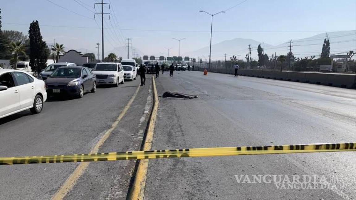 $!El vehículo que habría impactado a la persona se dio a la fuga.