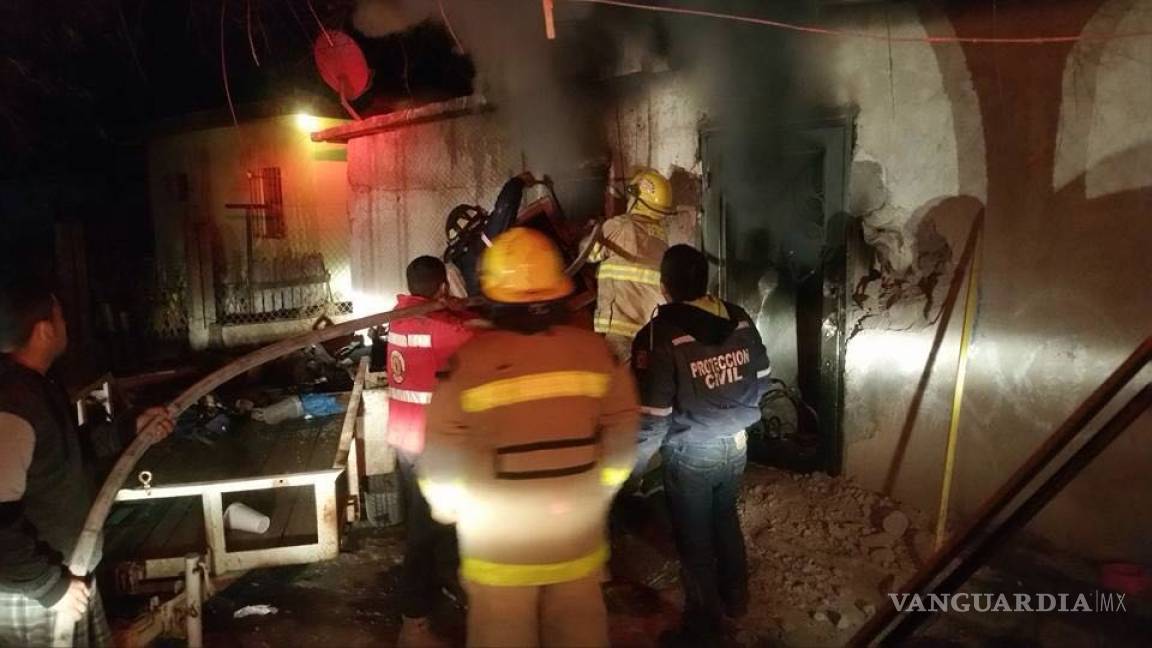 Incendio consume vivienda en Morelos, Coahuila; mueren tres miembros de una familia