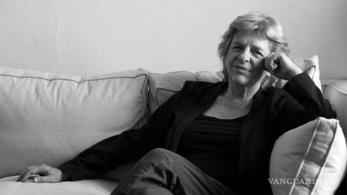 Escritora María Tena gana el Premio Tusquets Editores de Novela