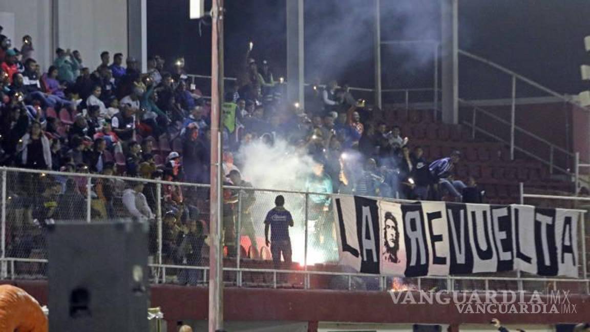 ‘En el Estadio Olímpico de Saltillo la seguridad es nula’; señala el grupo de animación conocido como ‘La Revuelta’