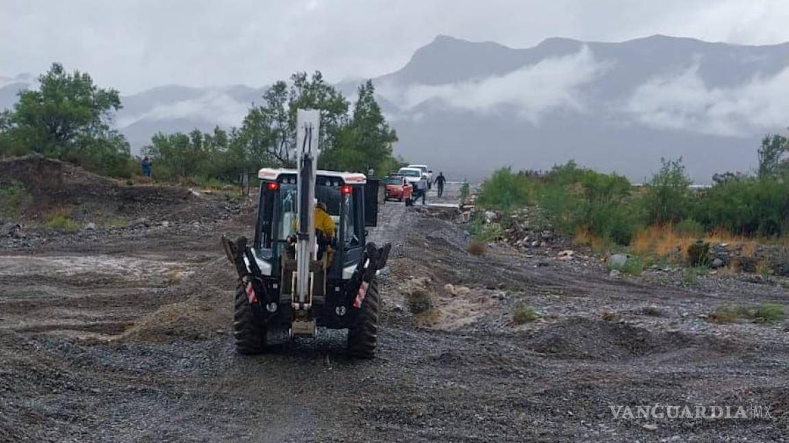 Inicia rehabilitación de caminos rurales en Ramos Arizpe tras paso de tormenta tropical ‘Alberto’