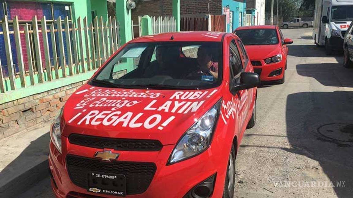 $!Hasta un millón de pesos dieron en regalos a Rubí en sus XV